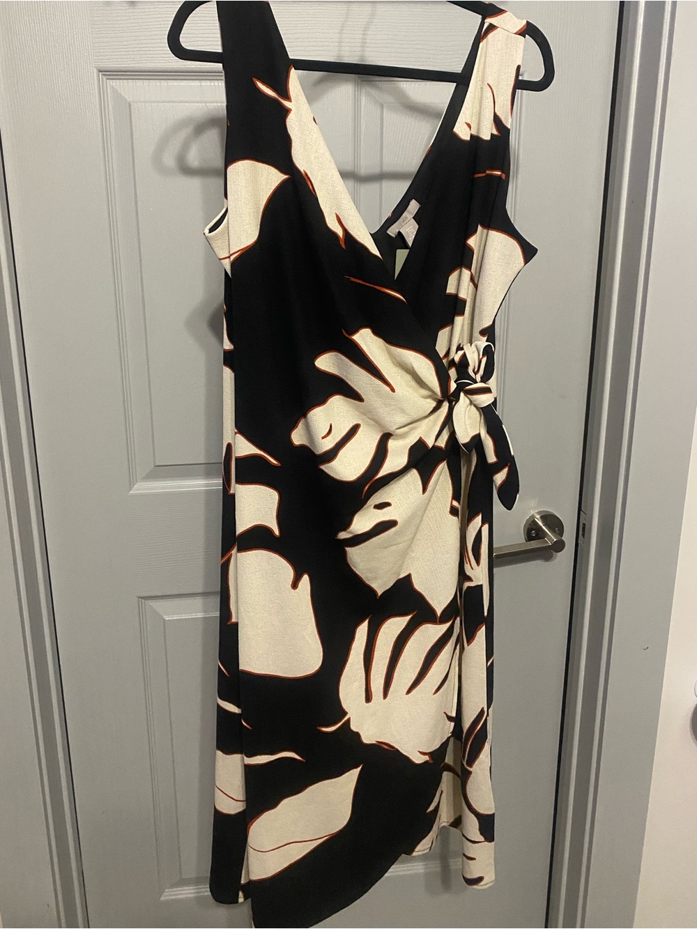 H&M Black and Cream Floral Wrap Midi Dress